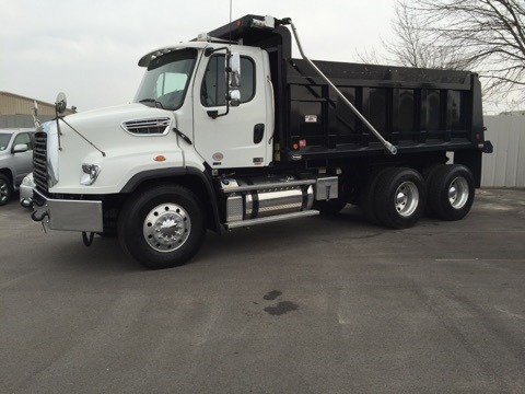 2013 Freightliner 114 Sd  Dump Truck