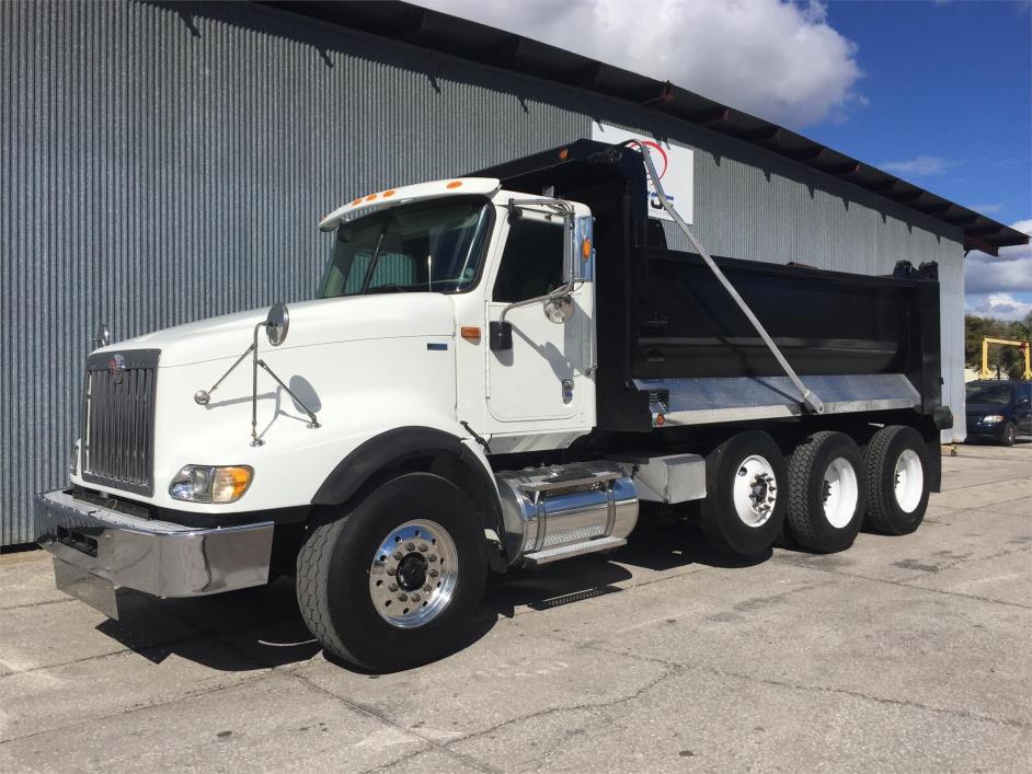 2012 International 5900i  Dump Truck