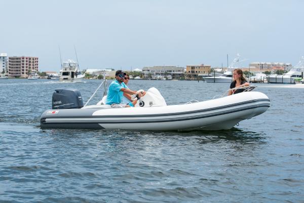 2017 Avon Seasport 470 Deluxe NEO 90hp In Stock