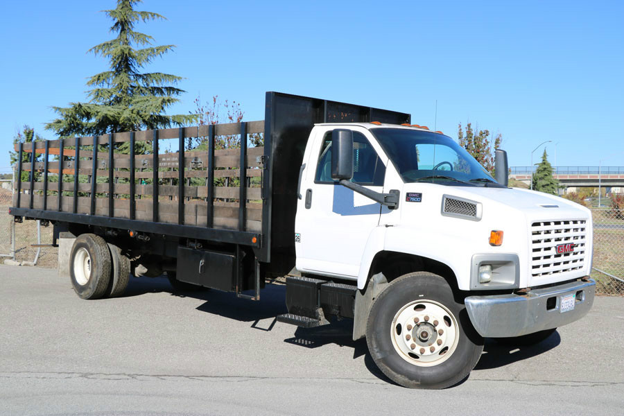 2007 Gmc C7500  Stake Bed