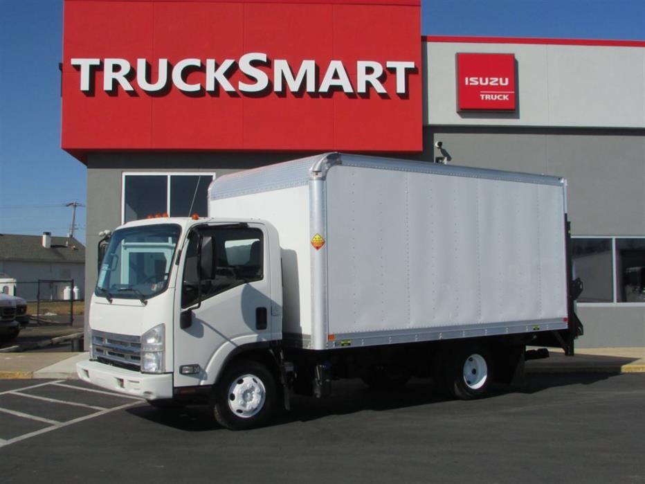 2011 Isuzu Npr Eco-Max  Box Truck - Straight Truck