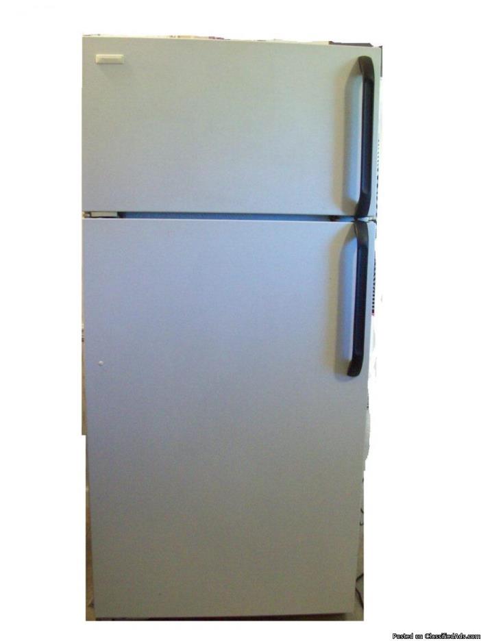 Kenmore 15.2 Cu FT Refrigerator GOOD WORKING Condition