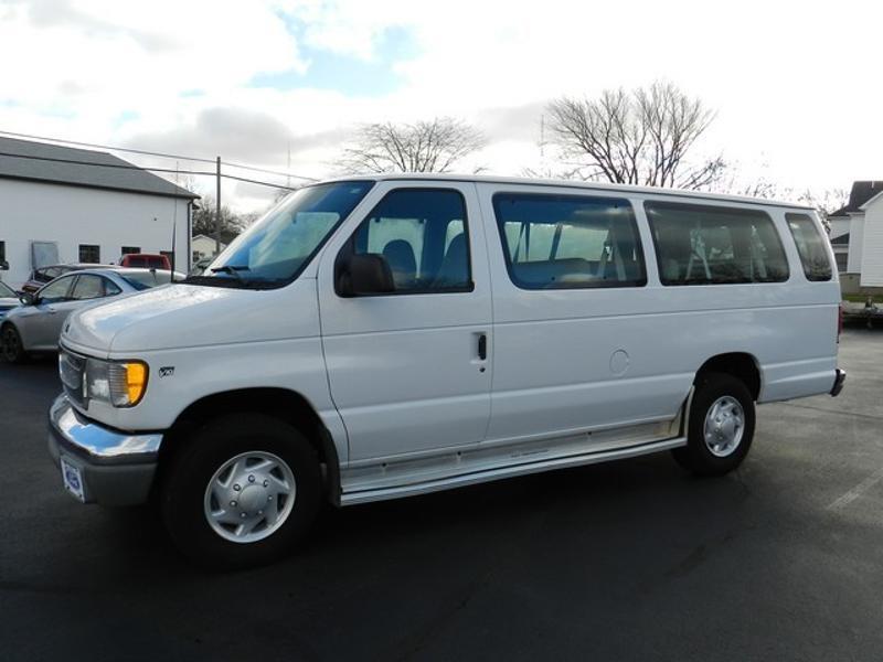 2001 Ford E-Series Wagon E-350 SD XL