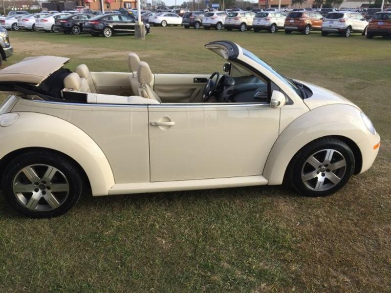 2006 Volkswagen New Beetle 2.5