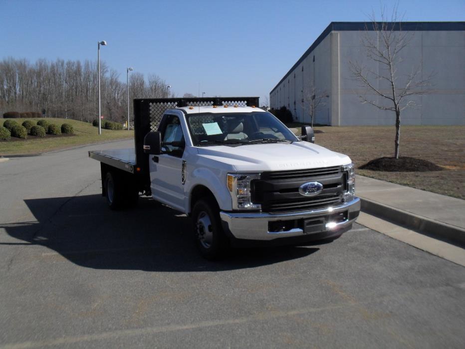 2017 Ford F350  Flatbed Truck