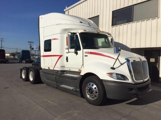 2012 International Prostar + 122 6x4  Conventional - Sleeper Truck