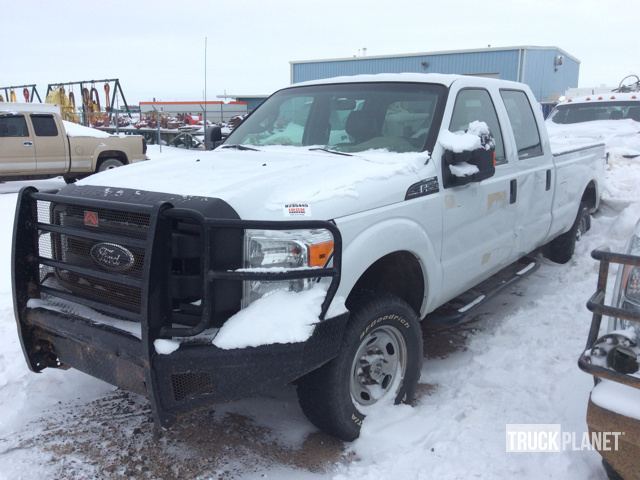 2011 Ford F-250 Xl Super Duty 4x4  Pickup Truck