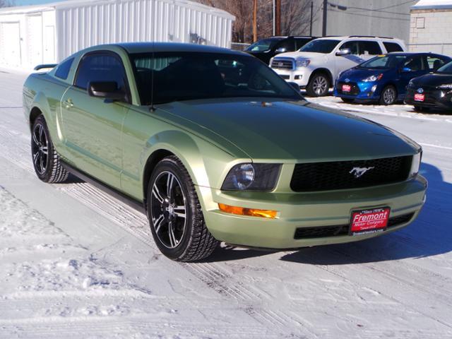 2006 Ford Mustang V6 Deluxe