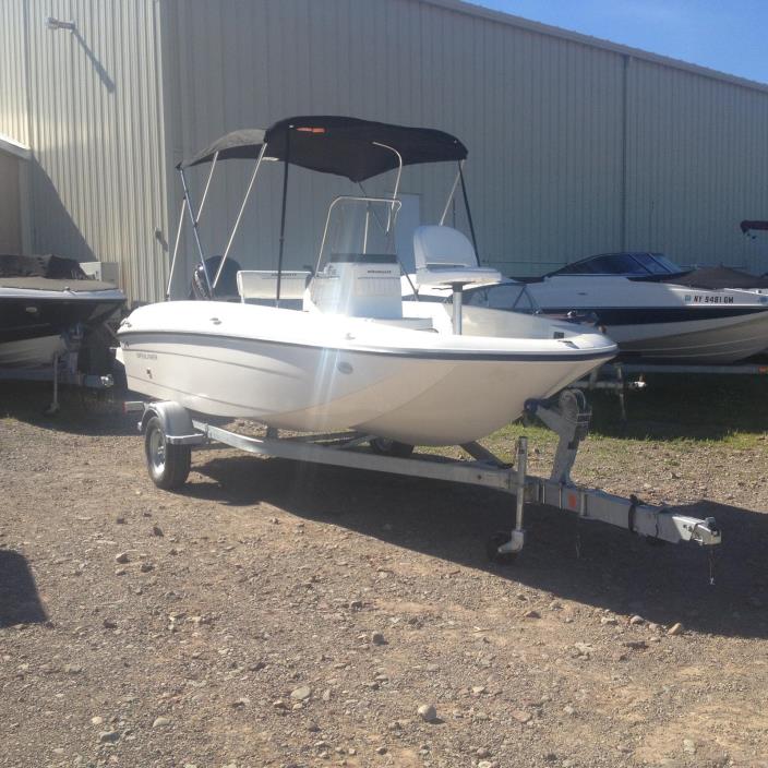 2017 Bayliner 18 EF