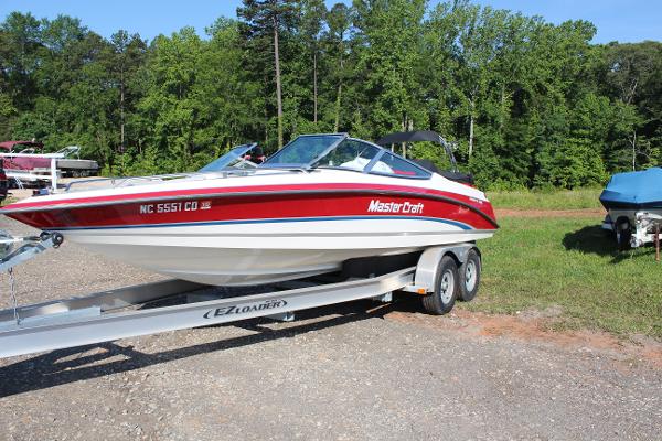 1993 Mastercraft Maristar 225