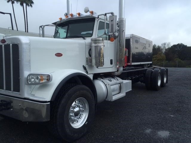 2014 Peterbilt 388  Cab Chassis