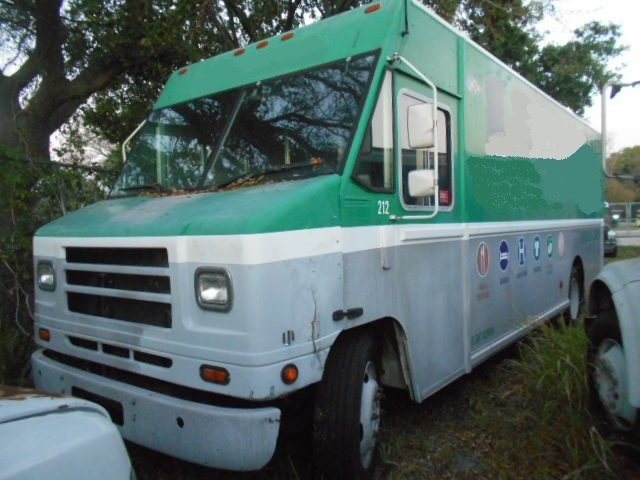 2005 Utilimaster Step Van  Food Truck