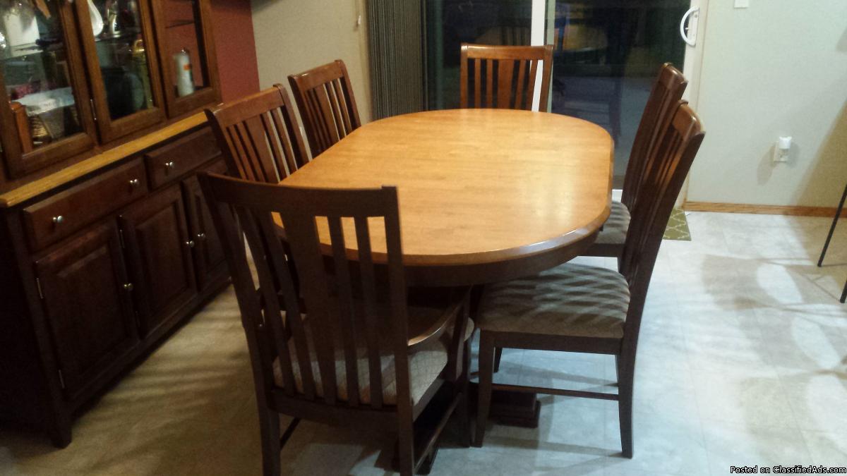 Table and 6 chairs with lighted hutch, 1