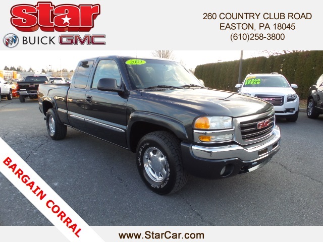 2003 Gmc Sierra 1500  Pickup Truck