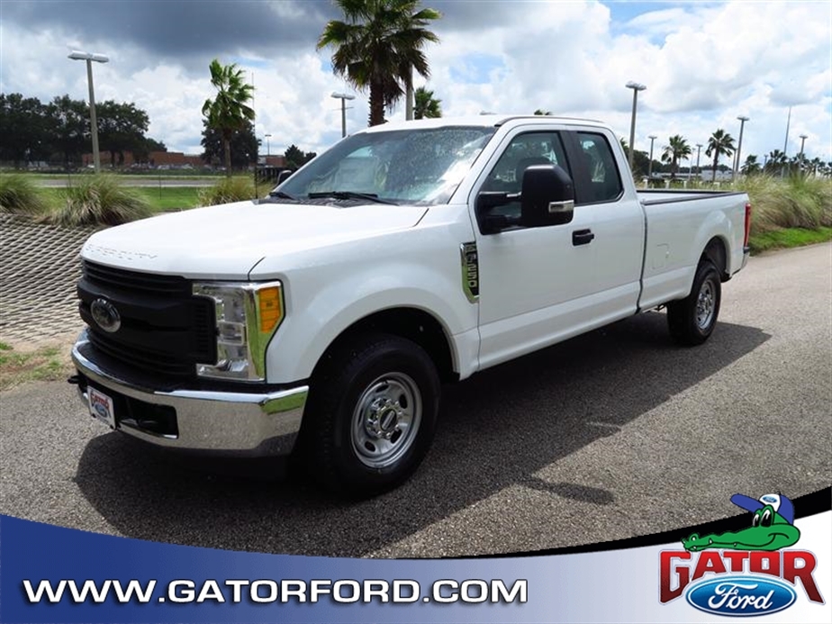 2017 Ford Super Duty F-250 Srw  Pickup Truck