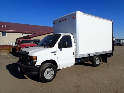 2010 Ford E-350 Super Duty Box  Box Truck - Straight Truck