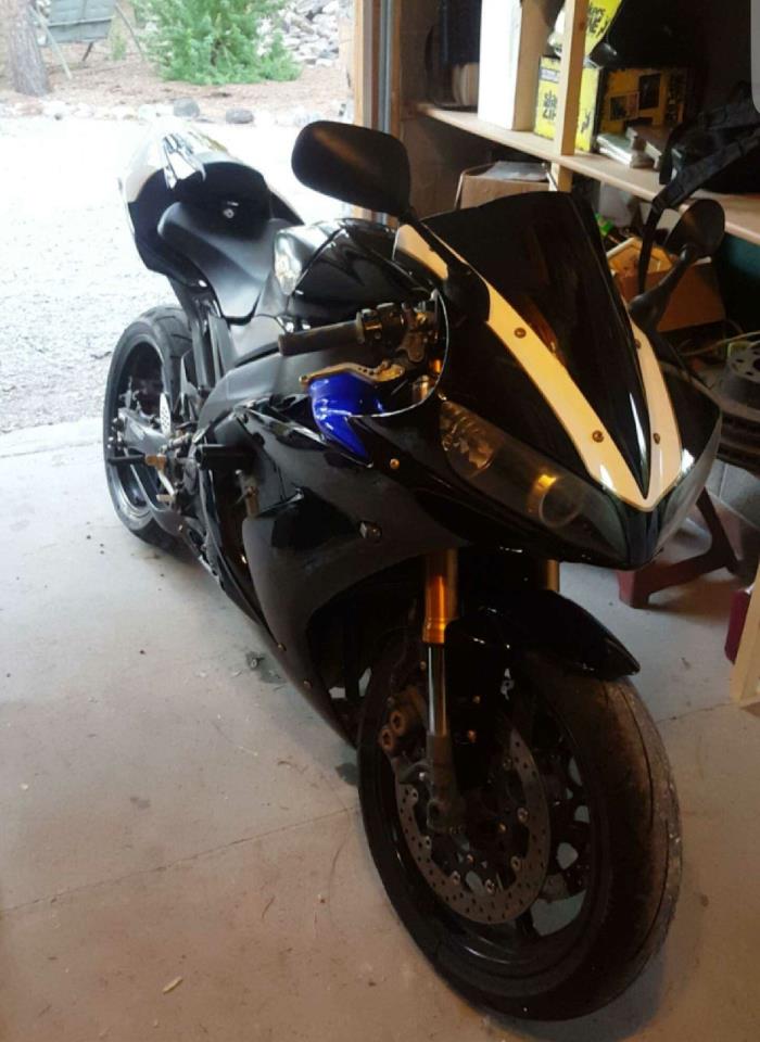 2006 Yamaha YZF R1