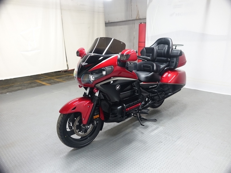 2015 Honda Gold Wing Audio Comfort Candy Red/Black