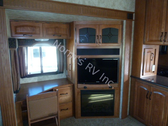 2012 Keystone Montana 3400RL