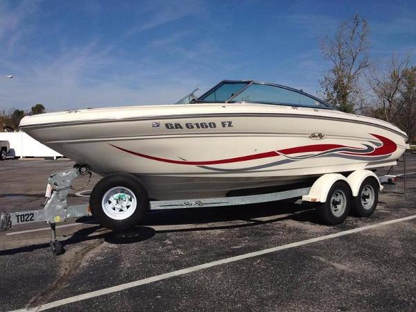 1999 Sea Ray 210 Sun Sport