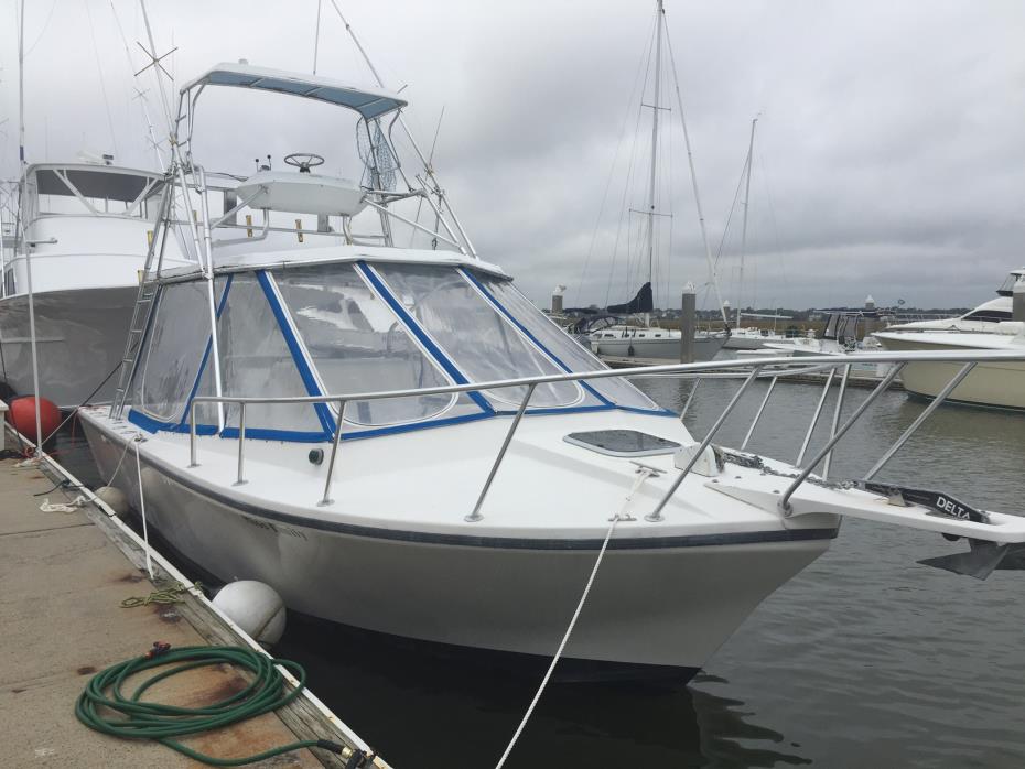 1998 Island Hopper Center Console Cuddy