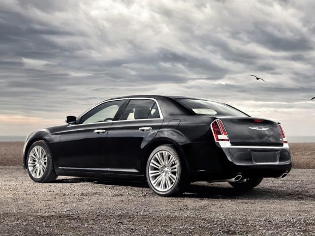 2014 Chrysler 300 C John Varvatos Luxury