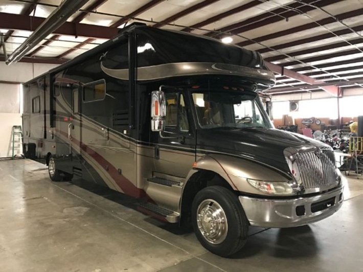 Gulf Stream Supernova 6372 rvs for sale