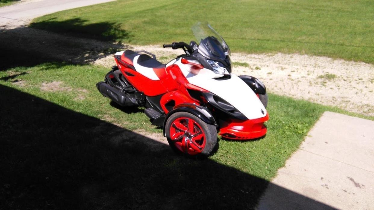 2015 Can-Am SPYDER RS-S SPECIAL SERIES SE5