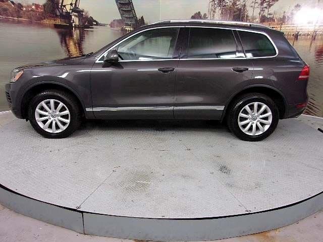 2012 Volkswagen Touareg VR6 Executive