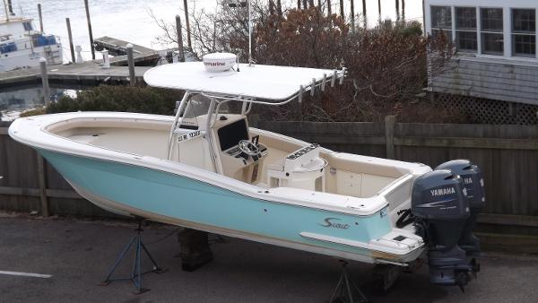 2005 Scout Boats 262 XSF