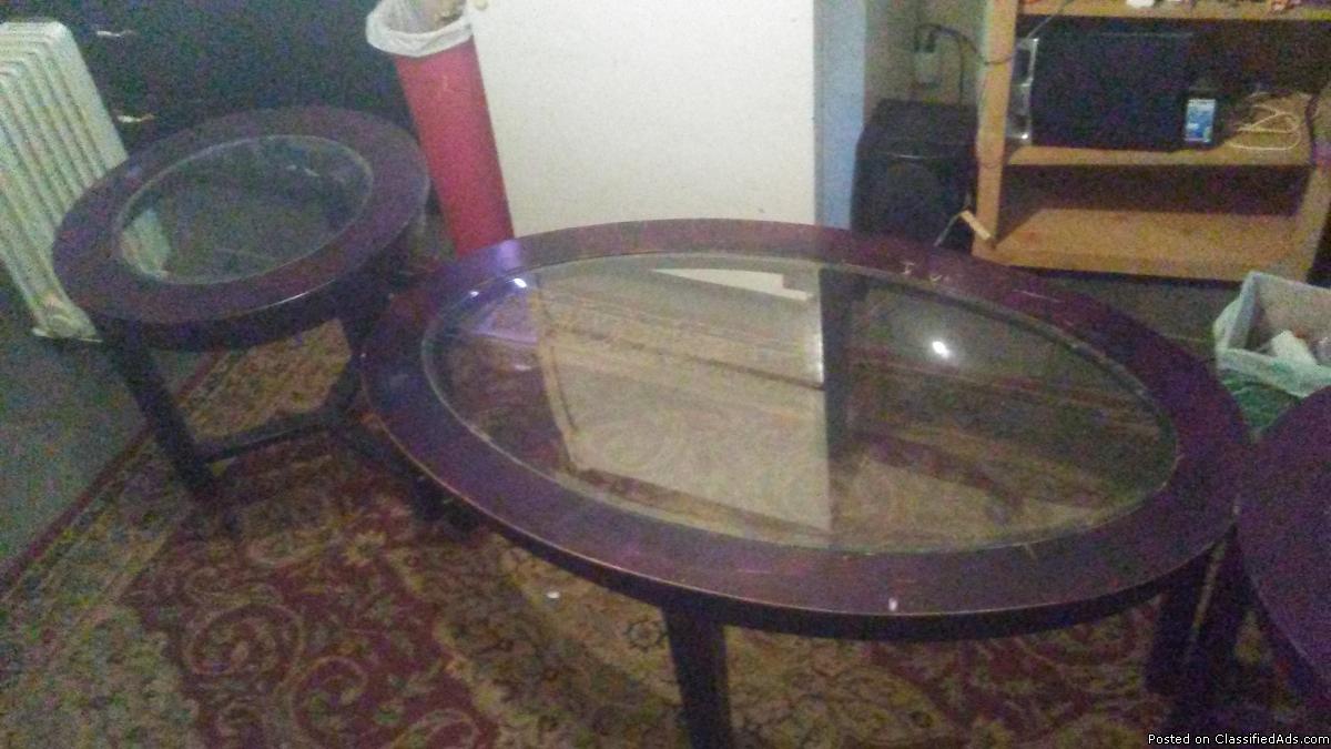 Matching coffee table and end stands with glass tops, 0