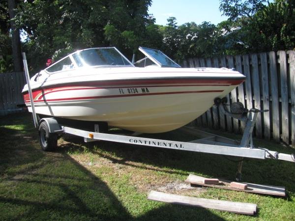 1999 Chaparral 183 SS BOWRIDER