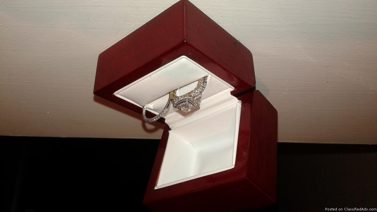 Diamond engagement ring with Diamond band, 2