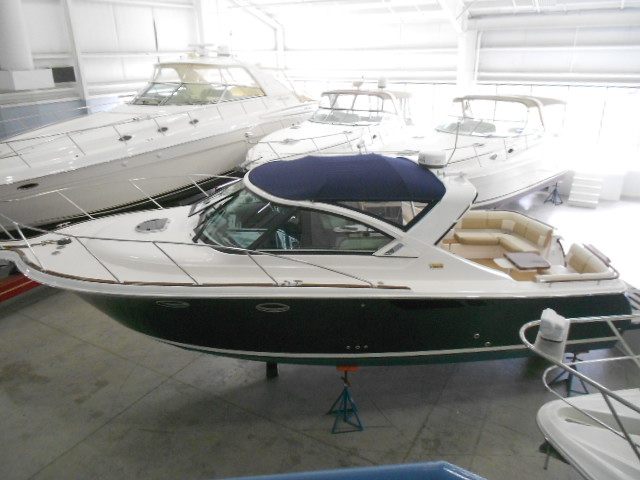 2012 Tiara 3100 Coronet