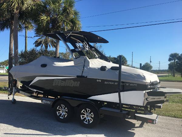 2017 Malibu Wakesetter 21 VLX