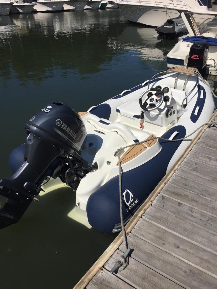 2016 Zodiac Yachtline 340 DL