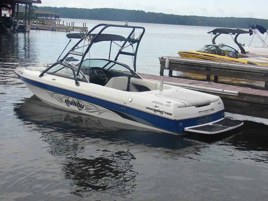 2003 Malibu Boats LLC Wakesetter Series Wakesetter 21 VLX