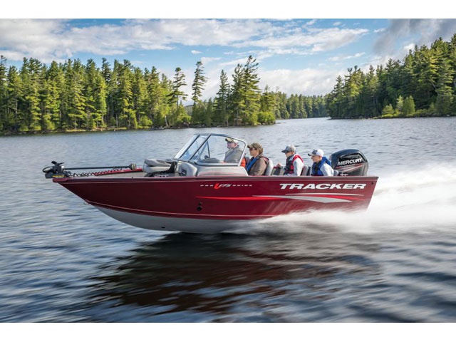 2017 TRACKER BOATS PRO GUIDE V-175 COMBO