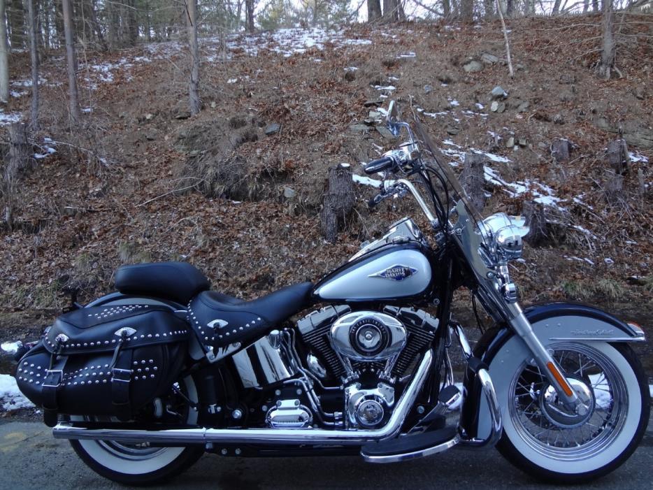 2012 Harley-Davidson FLSTC Heritage Softail Classic