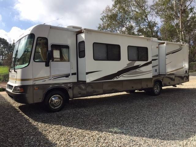 2004 Forest River GEORGETOWN 370TS