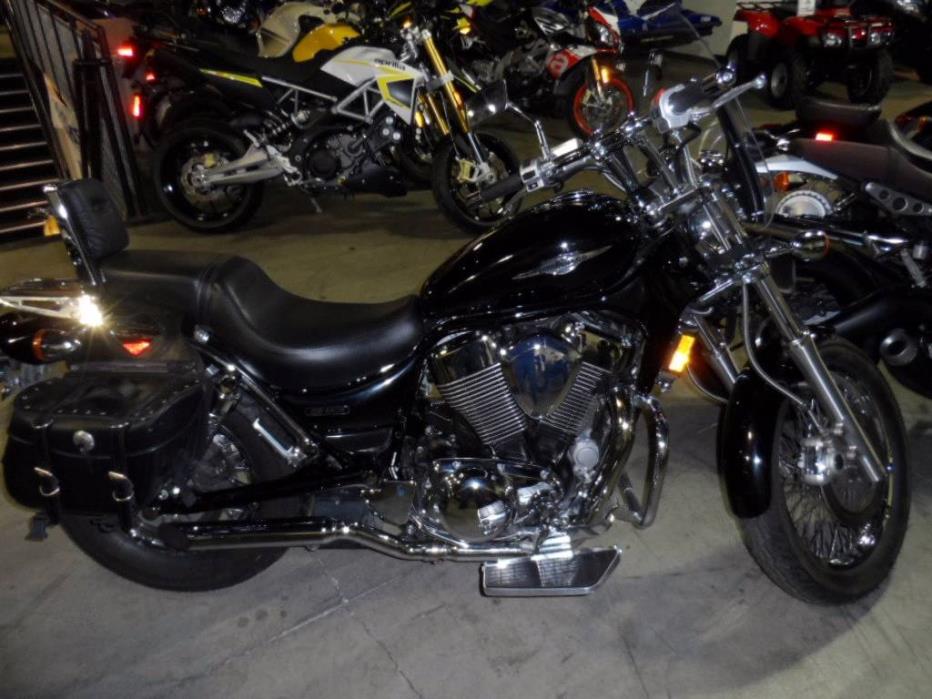 2005 Suzuki Boulevard S83