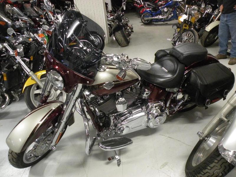 2010 Harley-Davidson FLSTSE - CVO Softail Convertible