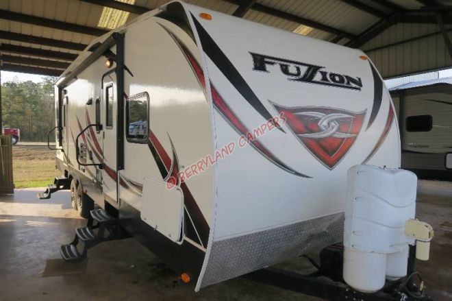 2013 Keystone Fuzion FZ300