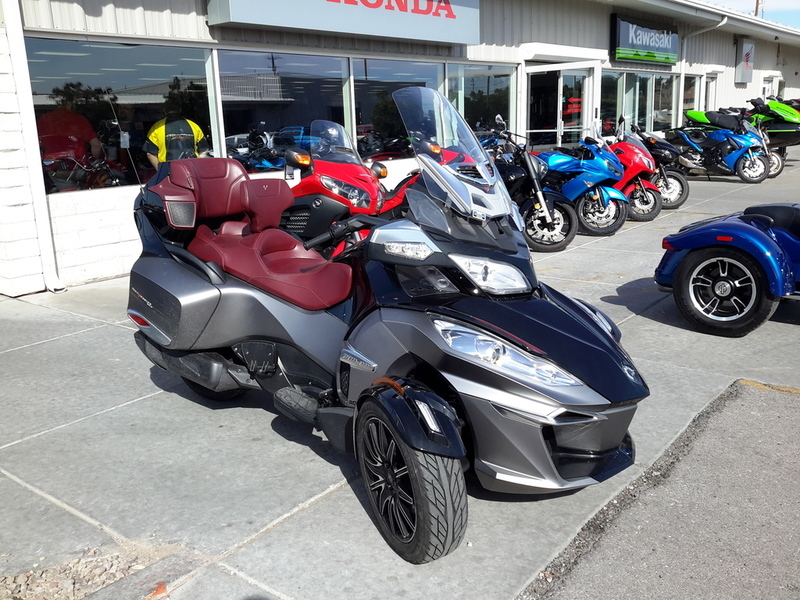 2015 Can-Am Spyder RT-S Special Series 6-Speed Semi-