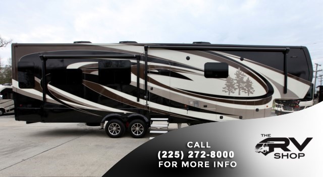 2017 Redwood Rv Redwood 3901MB