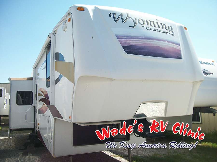2009 Coachmen Wyoming 332RLTS