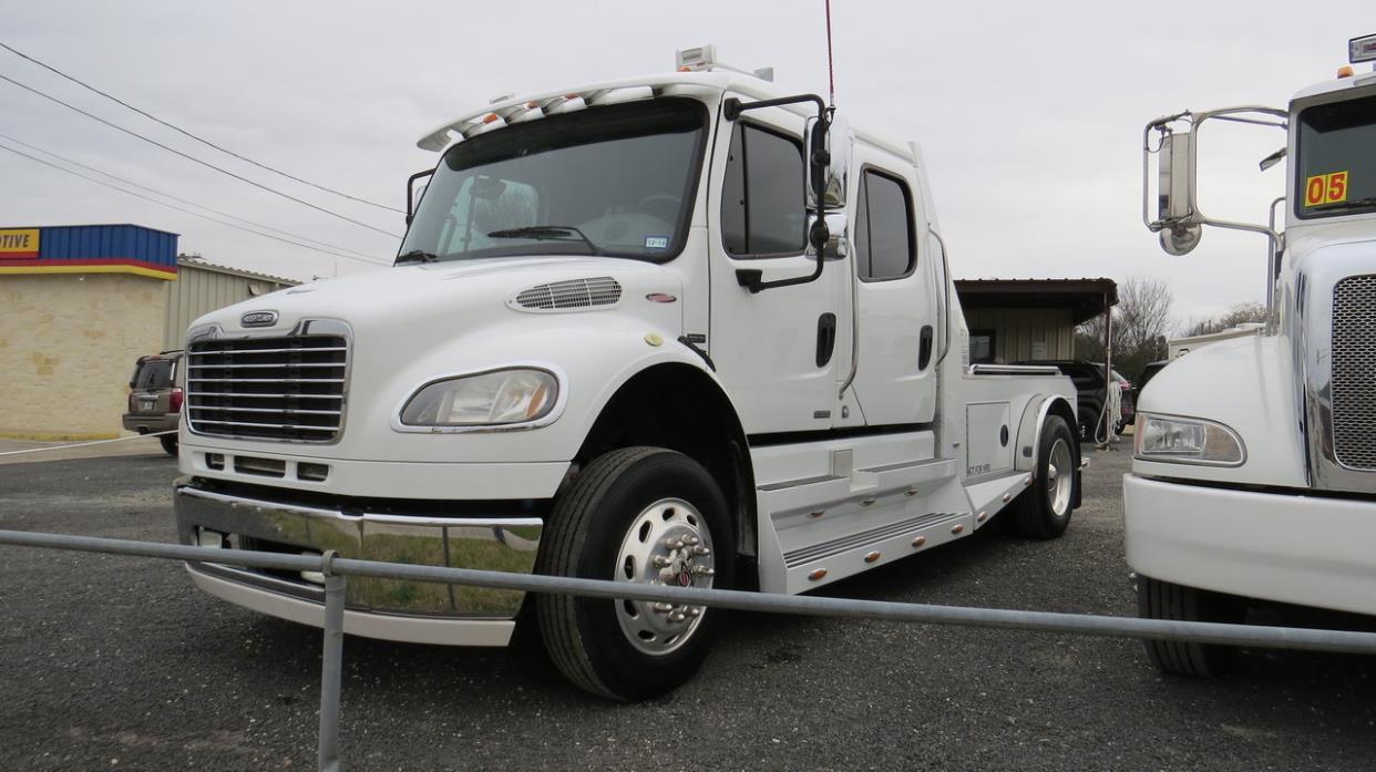 2007 Freightliner Sports Chasis