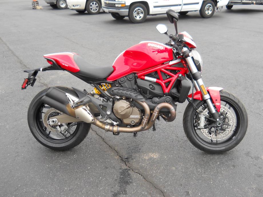 2015 Ducati MONSTER 821