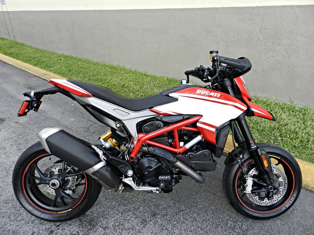 2015 Ducati HYPERMOTARD SP