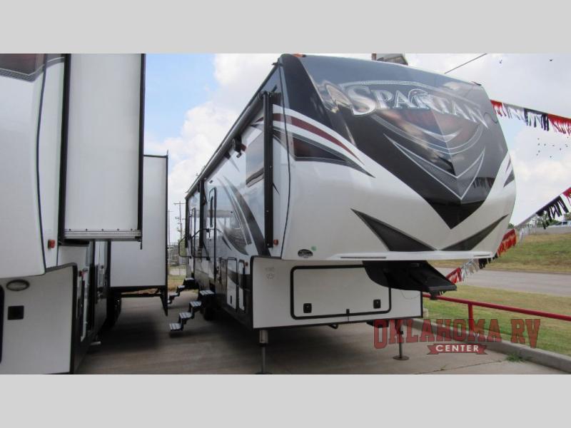 2017 Prime Time Rv Spartan 1032